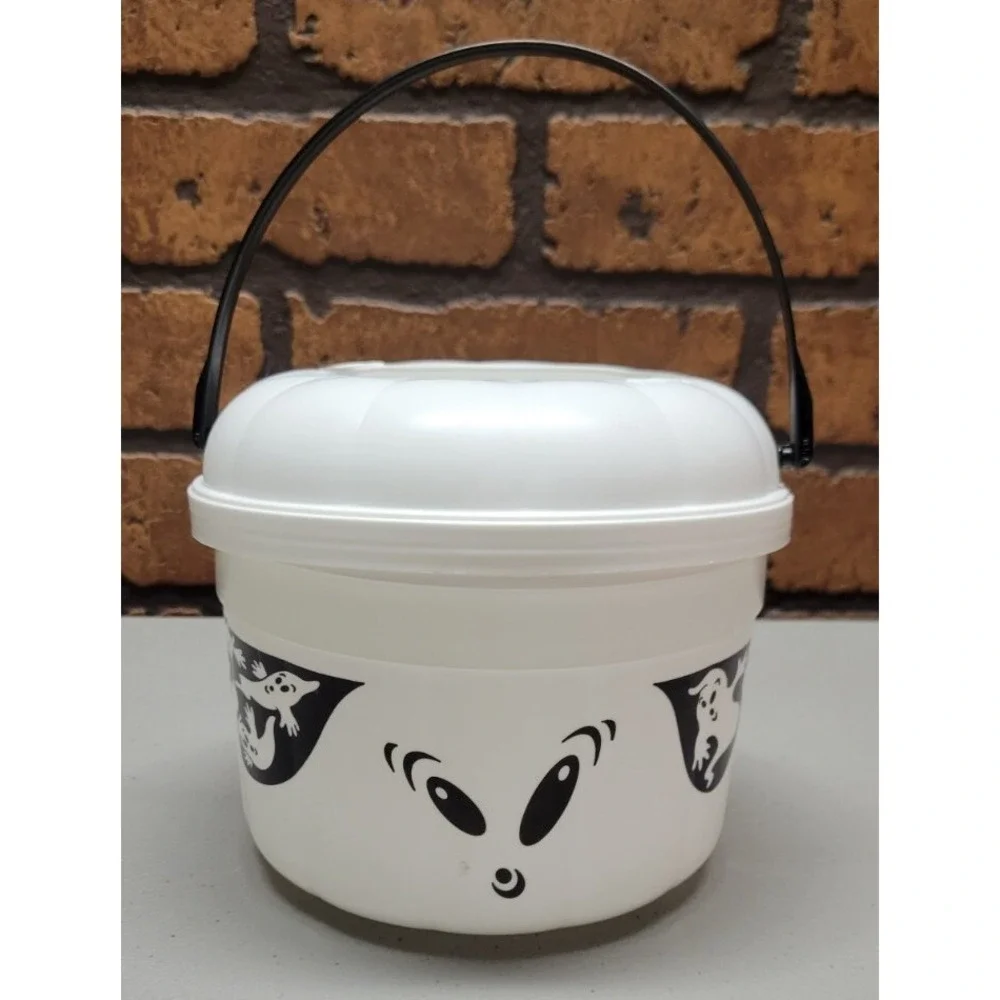 Vintage 1993 McDonalds McBoo Ghost Bucket Halloween Trick-or-Treat Candy Pail WH